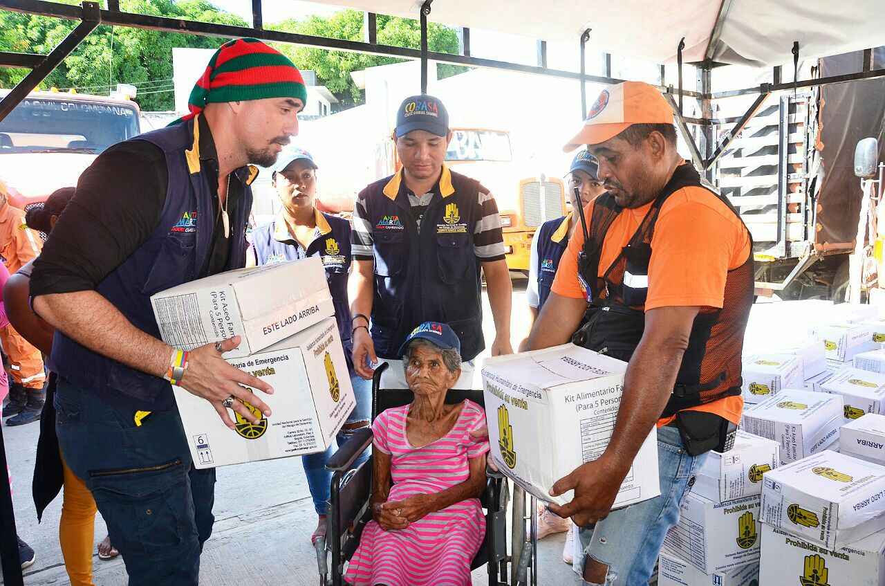 La Alcaldía de Santa lidera la segunda entrega masiva de ayudas humanitarias La Alcaldía de Santa lidera la segunda entrega masiva de ayudas humanitarias