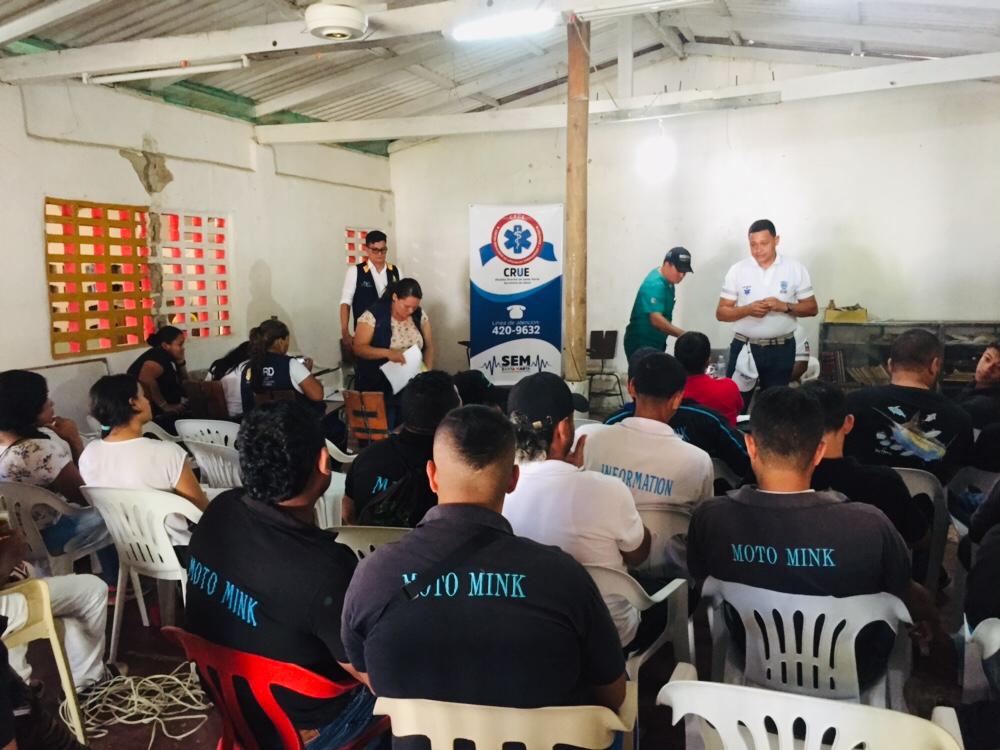 Alcaldía capacitó a miembros del Cobasa de Minca como primeros respondientes en Salud Alcaldía capacitó a miembros del Cobasa de Minca como primeros respondientes en Salud