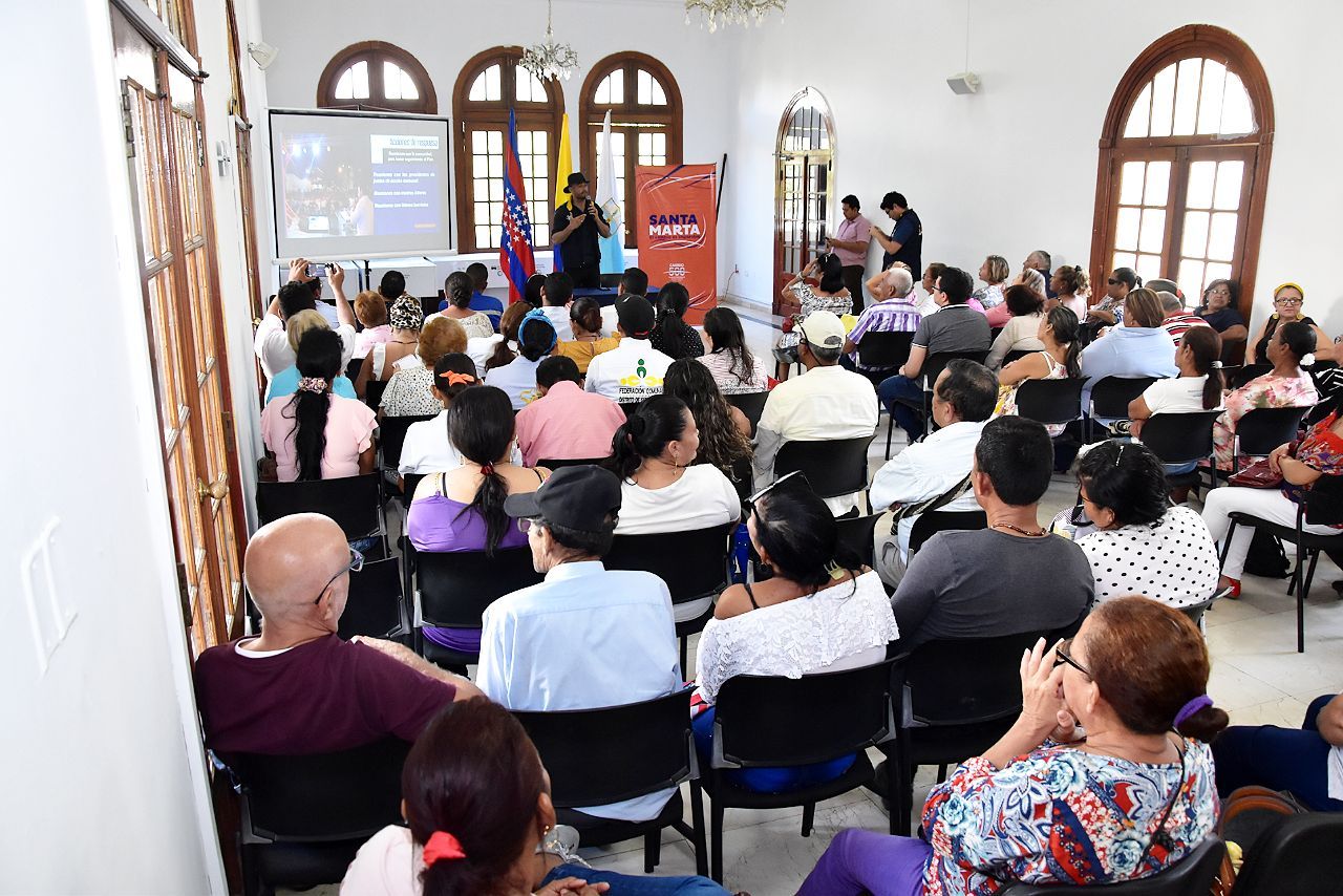 Alcaldía prepara a JAC para afrontar temporada seca y promover el  uso responsable del agua