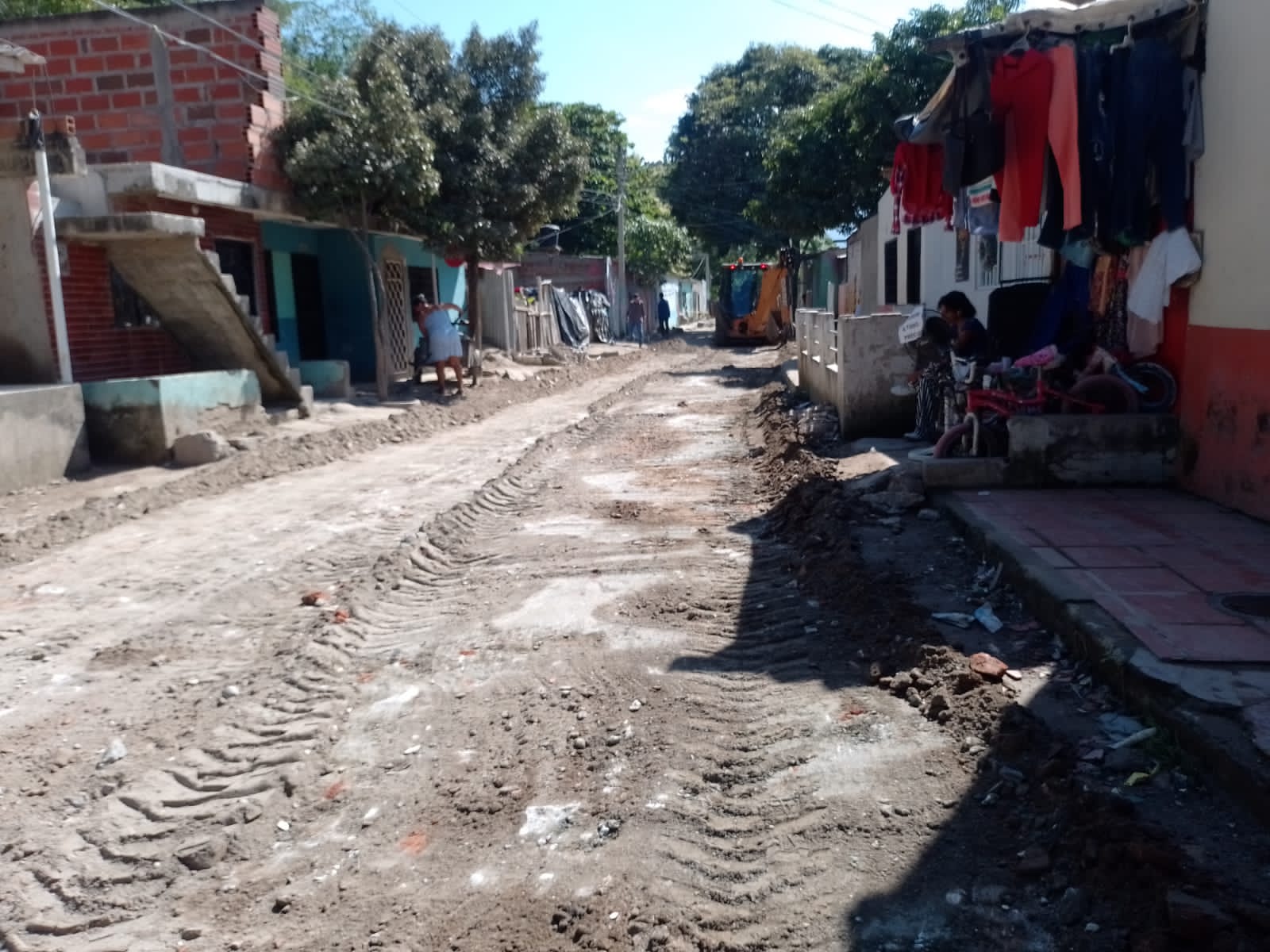 Alcaldía Distrital ha recolectado y retirado 1850 metros cúbicos de sedimento y roca en varios sectores de la ciudad