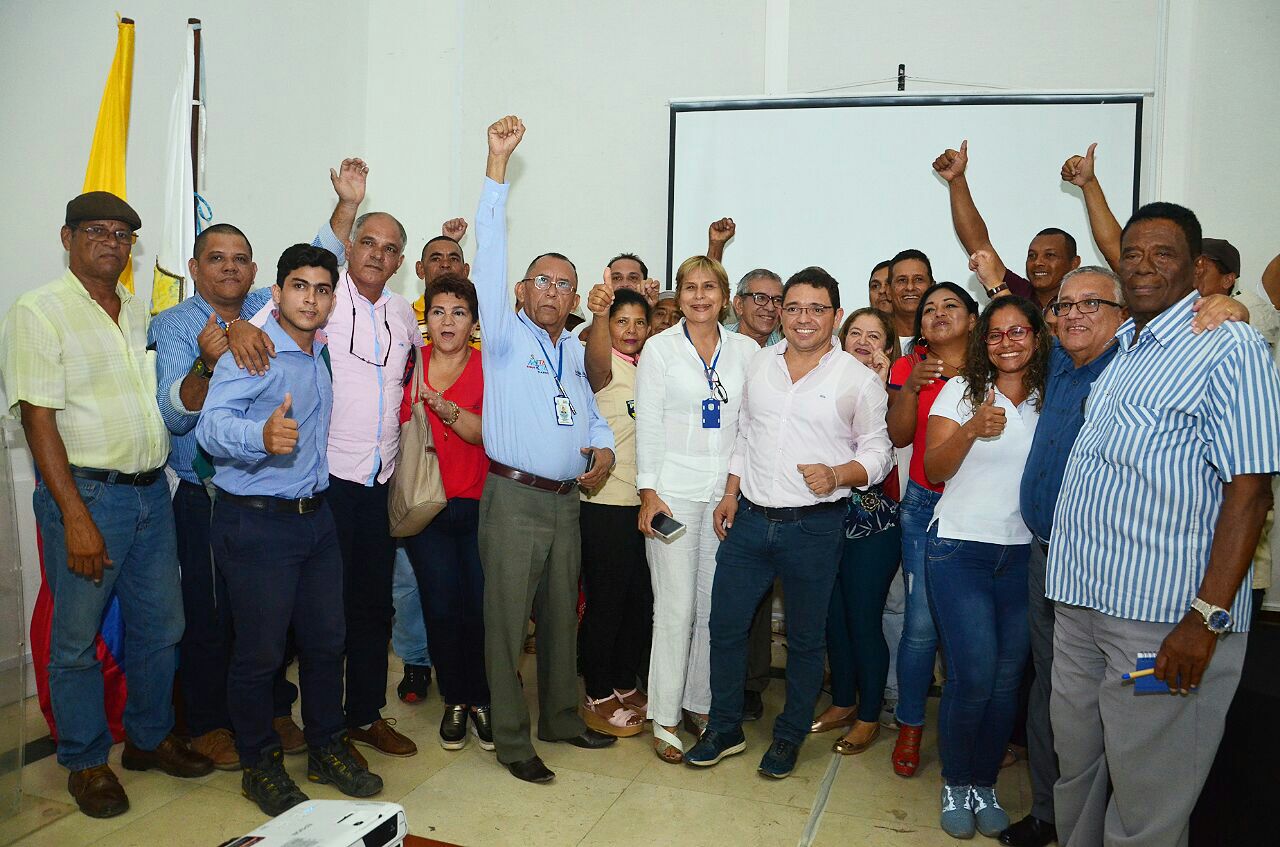 20 barrios fueron los beneficiados en la primera firma de convenios 20 barrios fueron los beneficiados en la primera firma de convenios