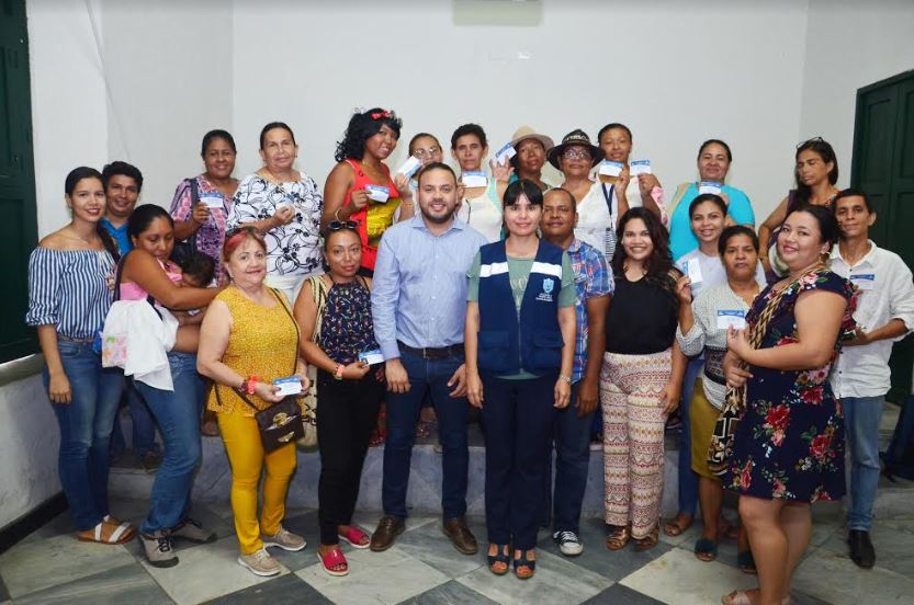 Distrito entregó certificación en Buenas Prácticas de Manufacturas Distrito entregó certificación en Buenas Prácticas de Manufacturas