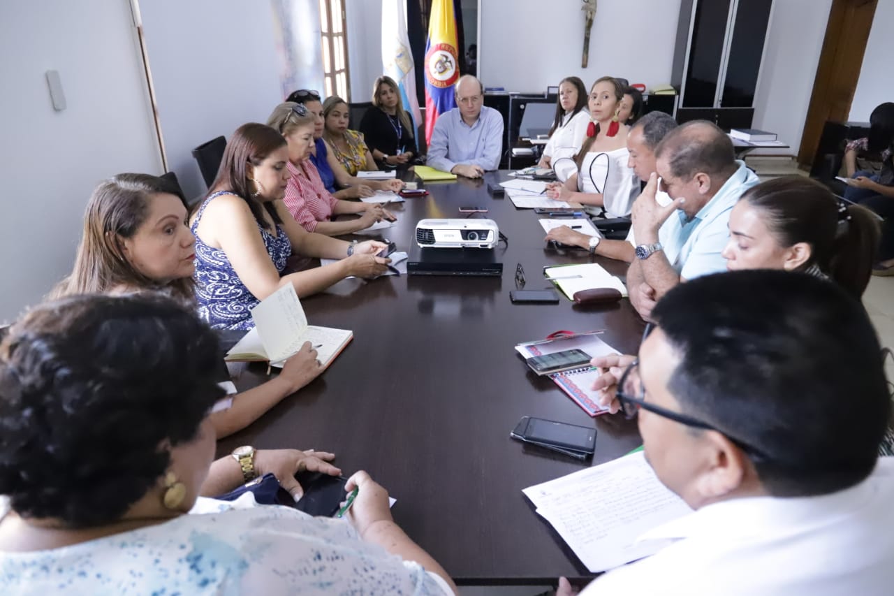 Alcaldía y Secretaría de Salud Distrital realizan mesa de trabajo para tratar problemática de atención de salud al migrante Alcaldía y Secretaría de Salud Distrital realizan mesa de trabajo para tratar problemática de atención de salud al migrante