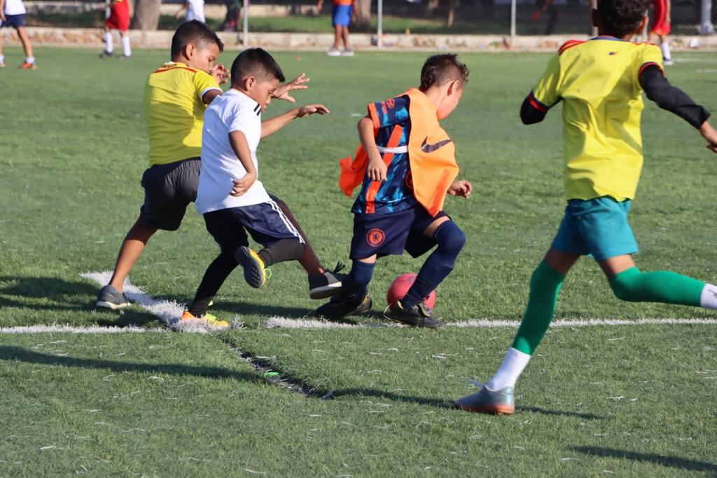 Exhibición de talentos en el festival de clausura 2022 de las Escuelas Populares del Deporte