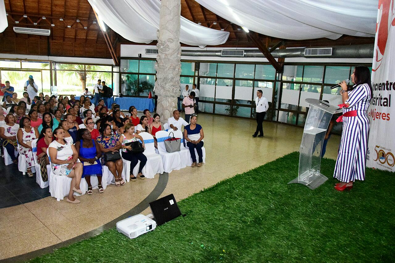 Distrito y lideresas rechazan violencia contra la mujer en Encuentro Distrital de Mujeres