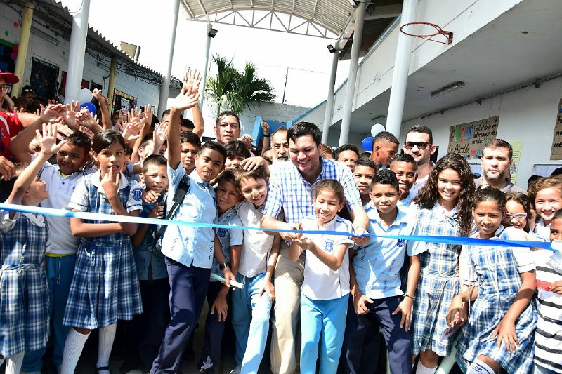 Estamentos de las sedes 5 y 7 de la IED Once de Noviembre agradecen respaldo recibido del Distrito Estamentos de las sedes 5 y 7 de la IED Once de Noviembre agradecen respaldo recibido del Distrito