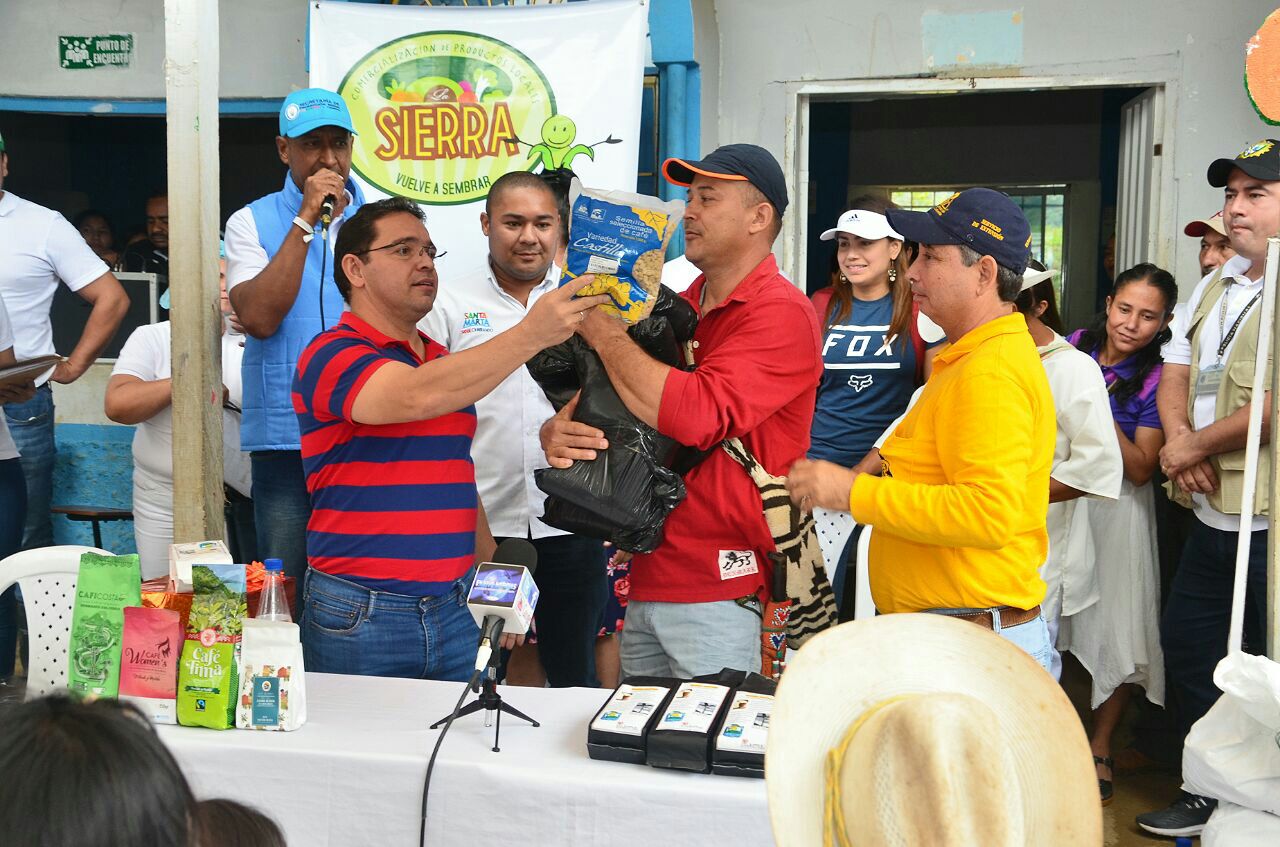 "En el 2022 Santa Marta será 100% café renovado”: Alcalde Rafael Martínez "En el 2022 Santa Marta será 100% café renovado”: Alcalde Rafael Martínez