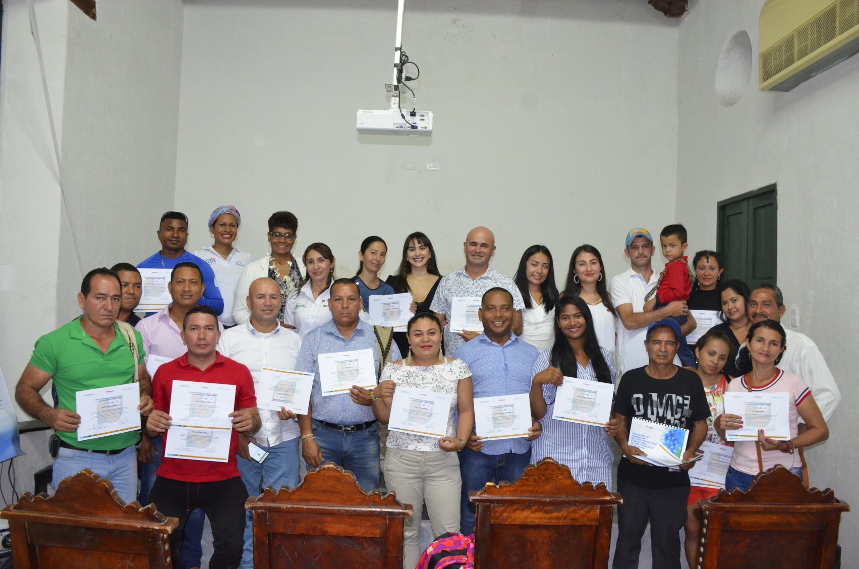 97 graduados en Iniciativas en Turismo Comunitario 97 graduados en Iniciativas en Turismo Comunitario