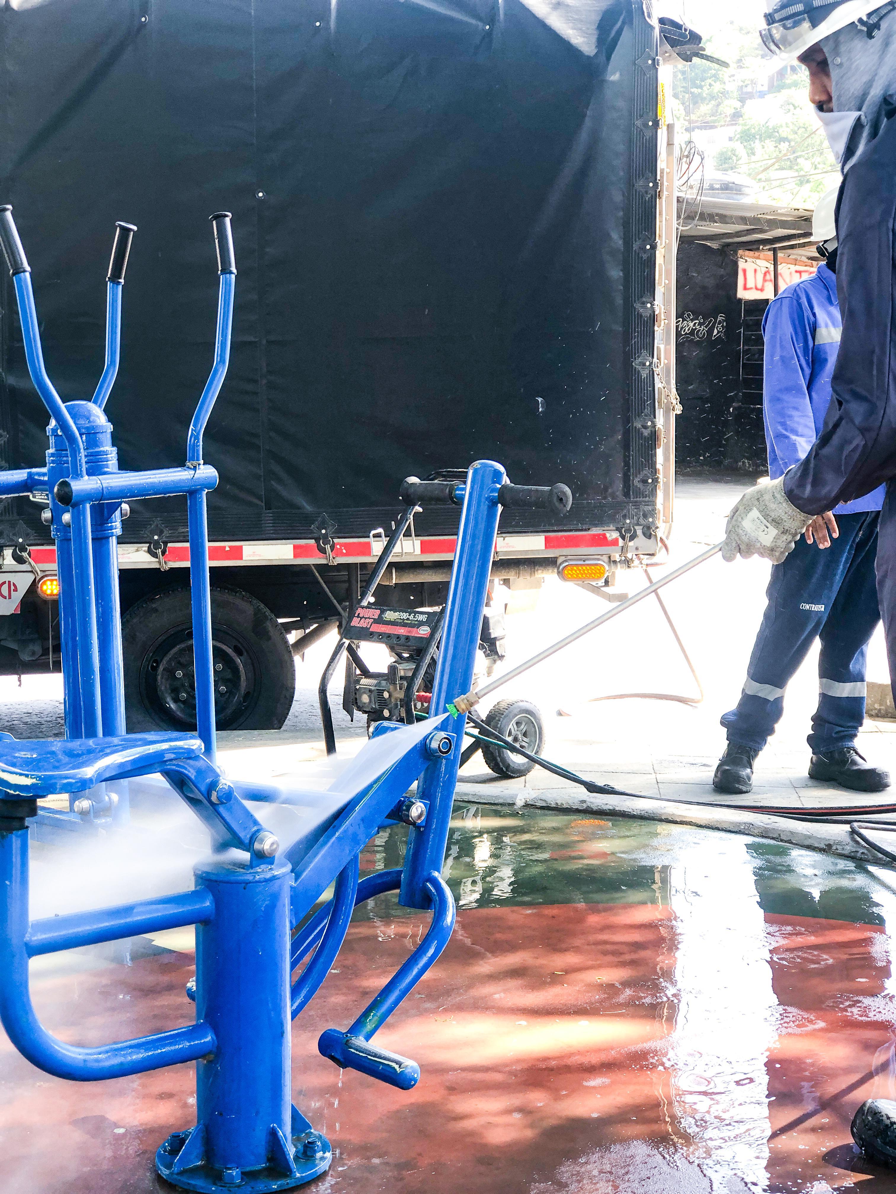 alcaldia_de_santa_marta_continua_jornadas_de_juntos_por_el_parque_un_proyecto_de_limpieza_en_los_parques_del_distrito