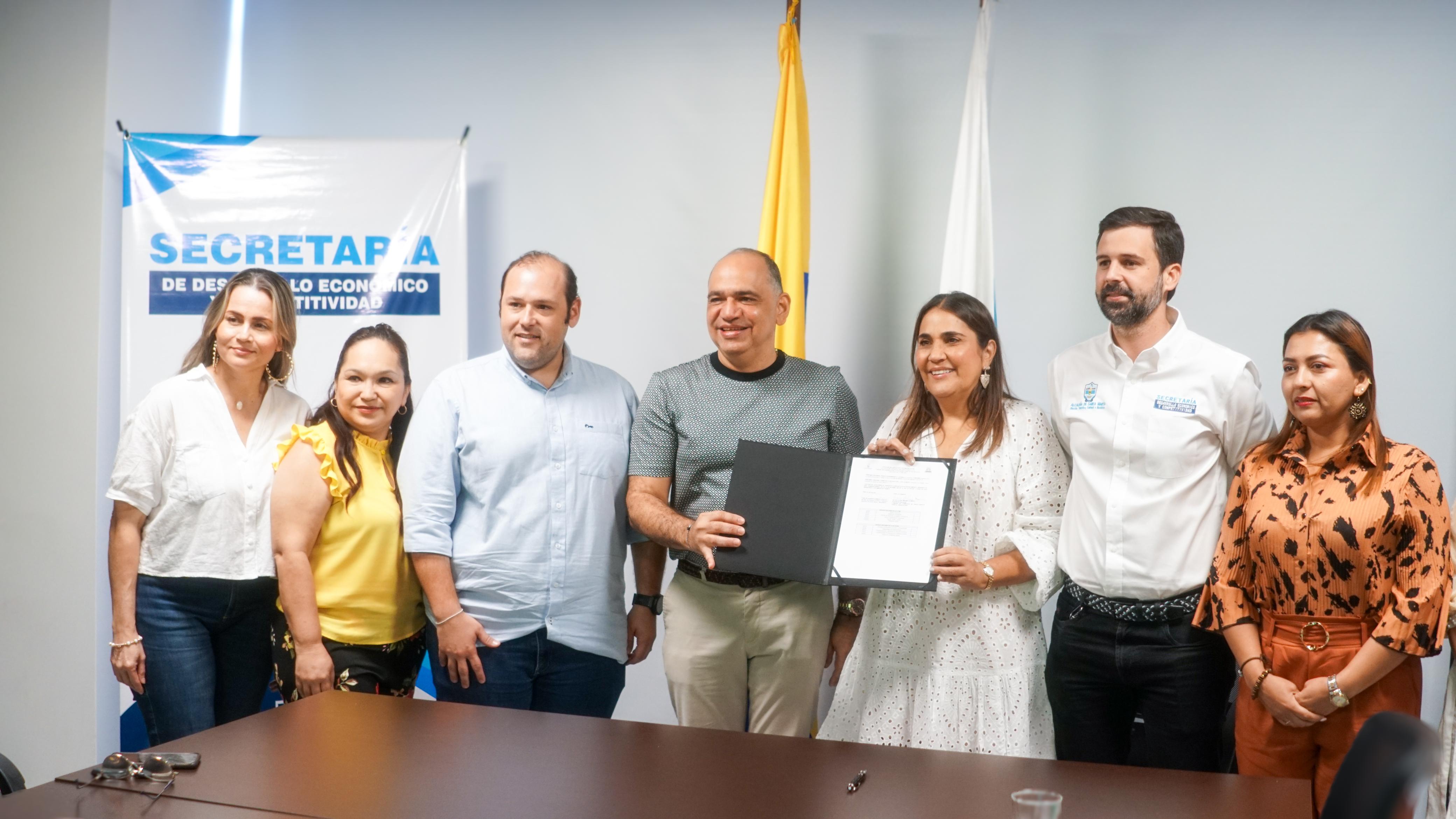 Alcaldía y Cámara de Comercio firman convenio de asociación para impulsar el desarrollo, la innovación y la competitividad Alcaldía y Cámara de Comercio firman convenio de asociación para impulsar el desarrollo, la innovación y la competitividad