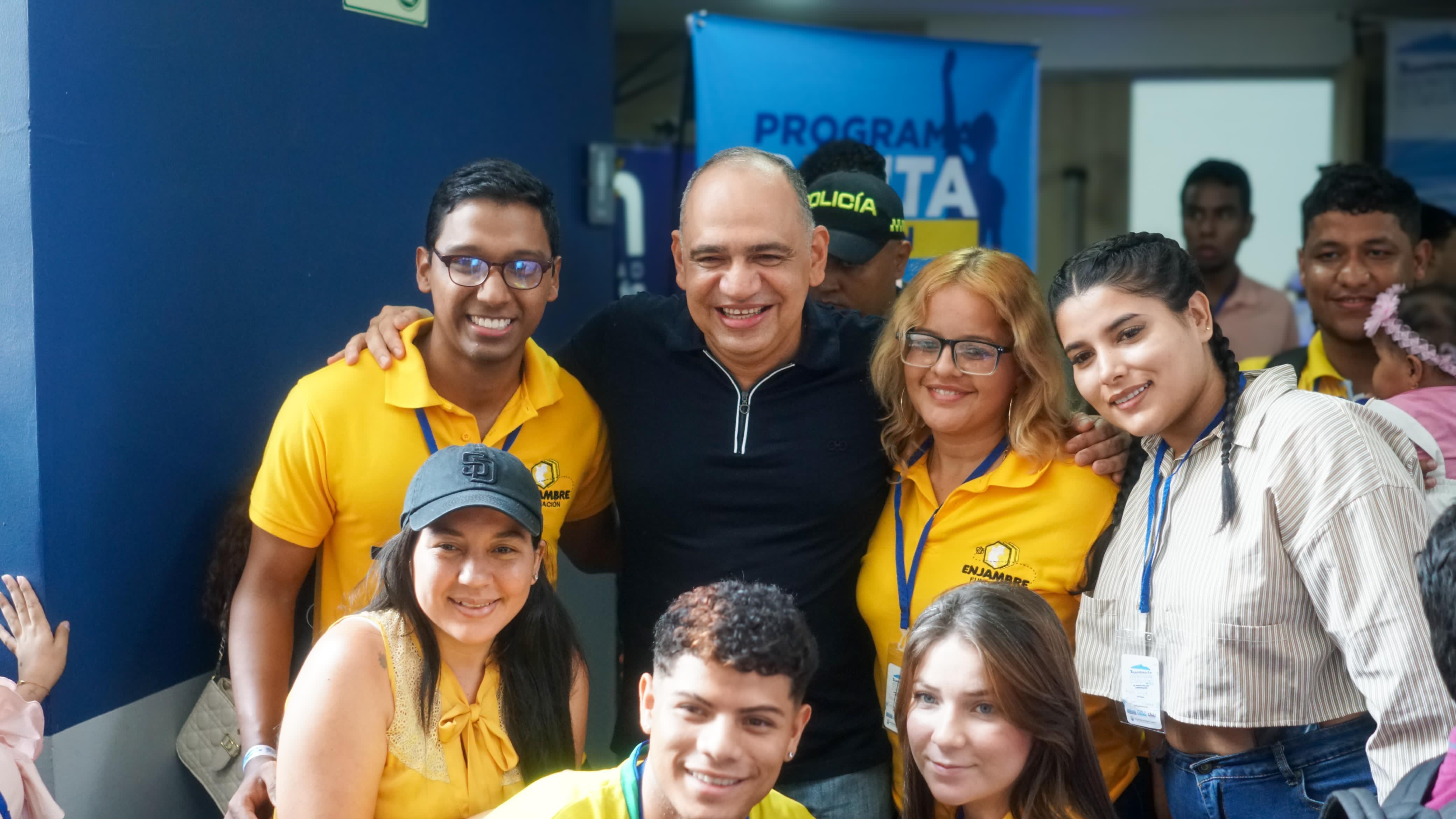 La administración de Carlos Pinedo Cuello organizará Cumbre Juvenil de América Latina: ‘Santa Marta 500 más’
