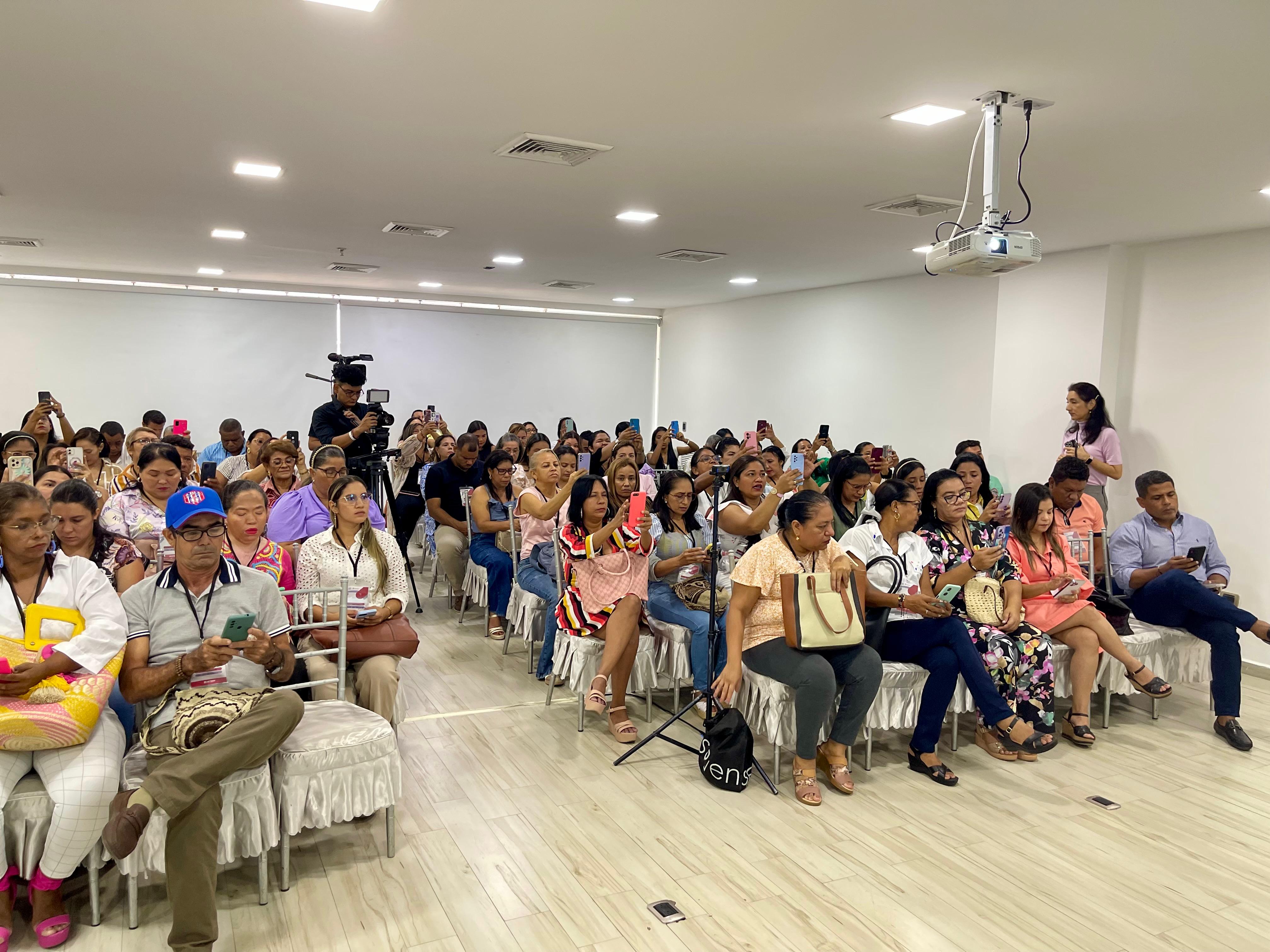 Secretaría de Educación Distrital  formaliza capacitación para  docentes en todos los niveles