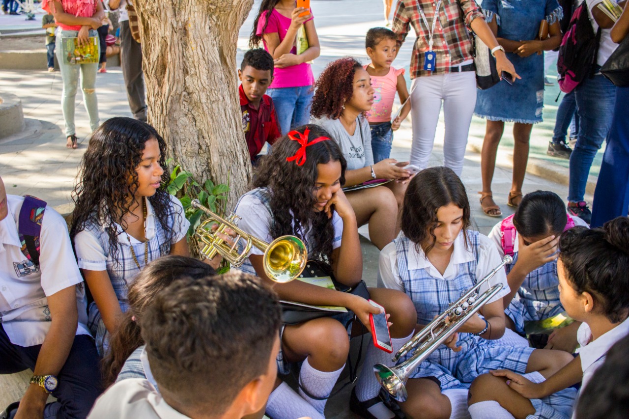 70 niños de Bastidas gozaron Galería Callejera al ritmo de Rap 70 niños de Bastidas gozaron Galería Callejera al ritmo de Rap