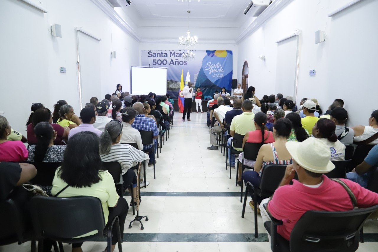 Distrito avanza en la conformación de comités para la entrega de 6 mil títulos de propiedad a familias samarias Distrito avanza en la conformación de comités para la entrega de 6 mil títulos de propiedad a familias samarias