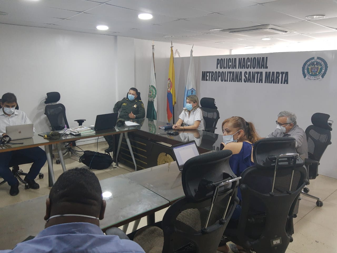 Ejército apoyará a la Policía Nacional para brindar más seguridad al comercio Ejército apoyará a la Policía Nacional para brindar más seguridad al comercio