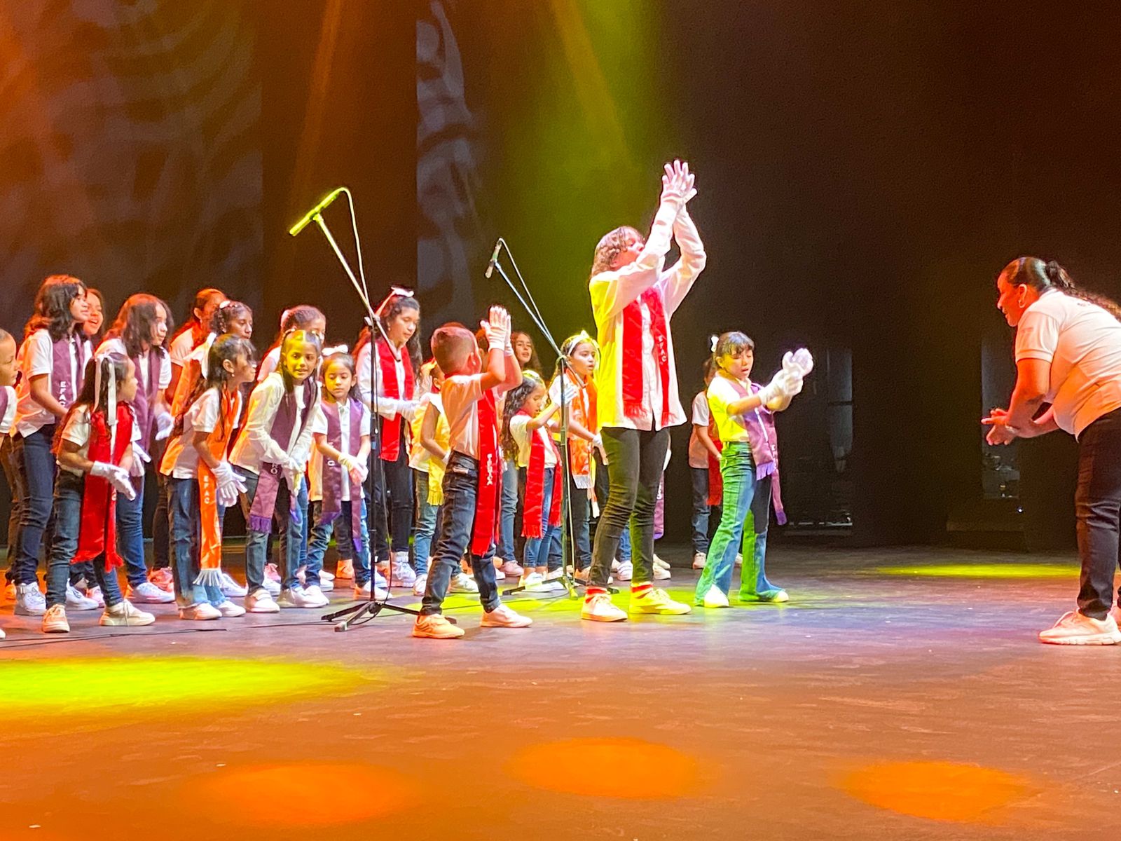 ‘Bonse aba’, el canto africano que inspira al Coro Distrital EFAC