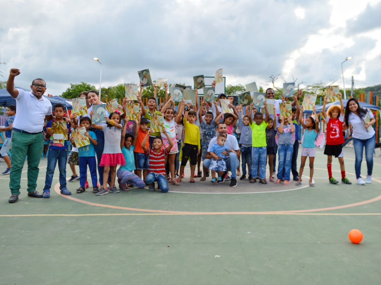400 niños de Pescaíto dijeron presente en ‘Todos al Parque’