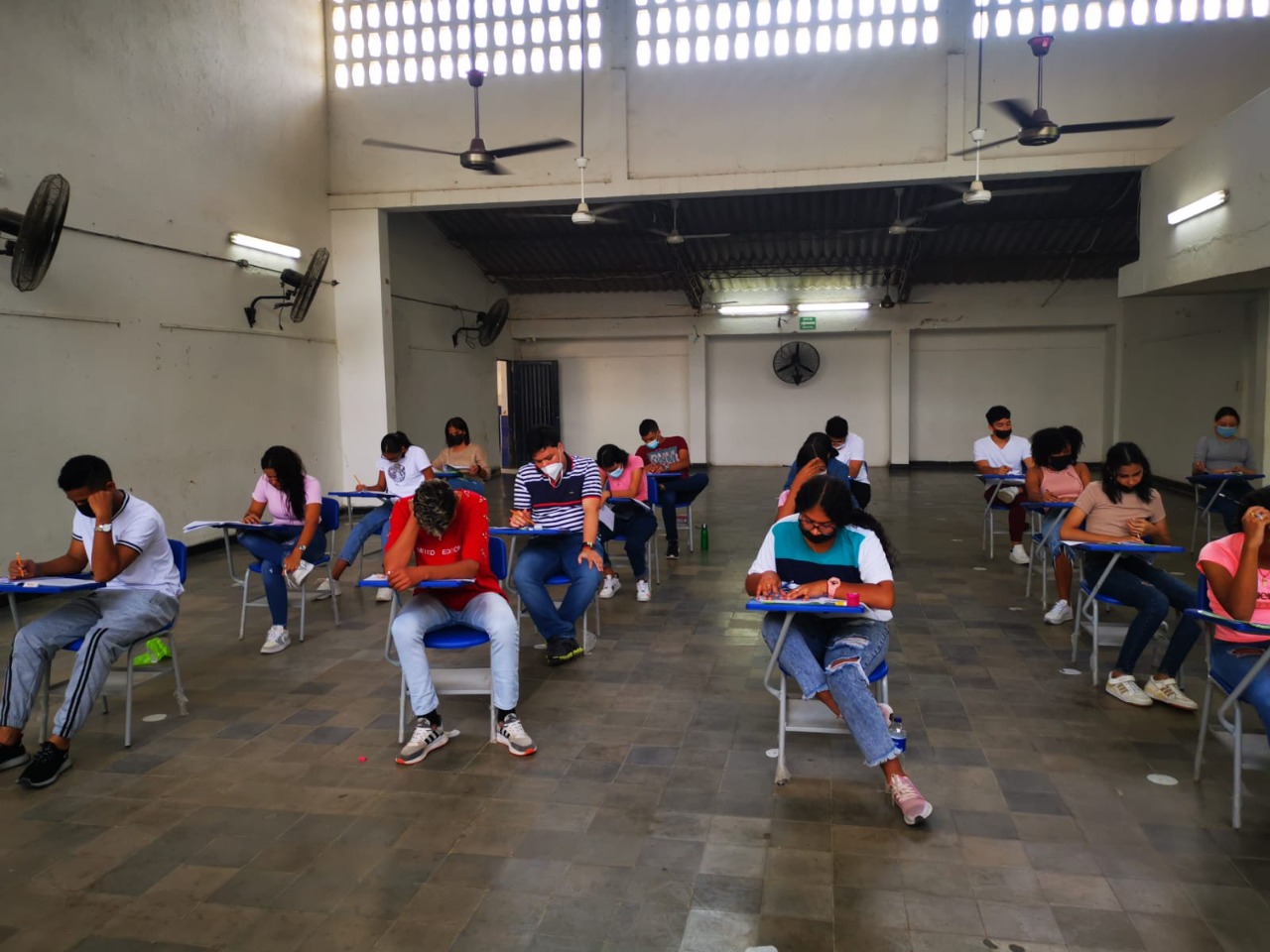 En el 2023 los jóvenes podrán acceder a los programas gratuitos de la Universidad Politécnica Distrital