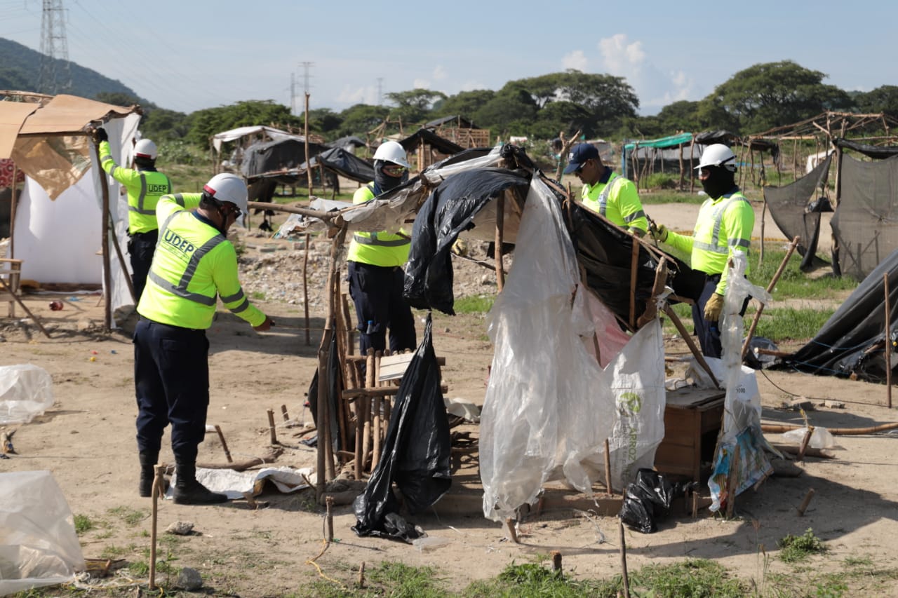 Alcaldía del Cambio recupera espacio público en el sector Bureche Alcaldía del Cambio recupera espacio público en el sector Bureche
