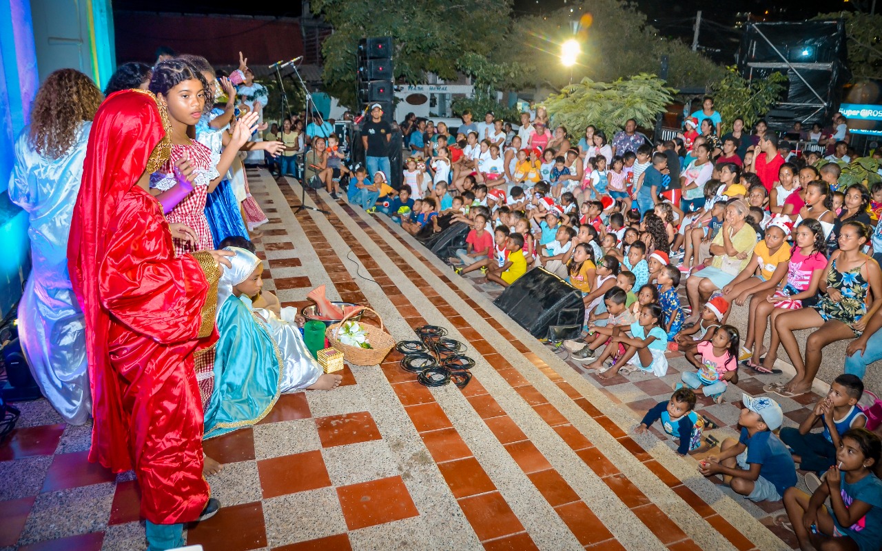 Novenas Navideñas del Distrito continúan su recorrido por los barrios Novenas Navideñas del Distrito continúan su recorrido por los barrios