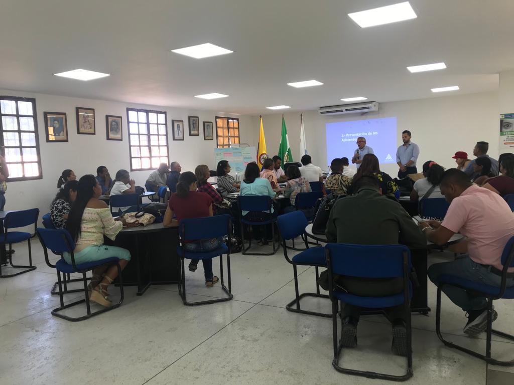 Iniciaron las capacitaciones para funcionarios públicos y líderes sociales que desarrolla la Alcaldía del Cambio en compañía con la ESAP Iniciaron las capacitaciones para funcionarios públicos y líderes sociales que desarrolla la Alcaldía del Cambio en compañía con la ESAP