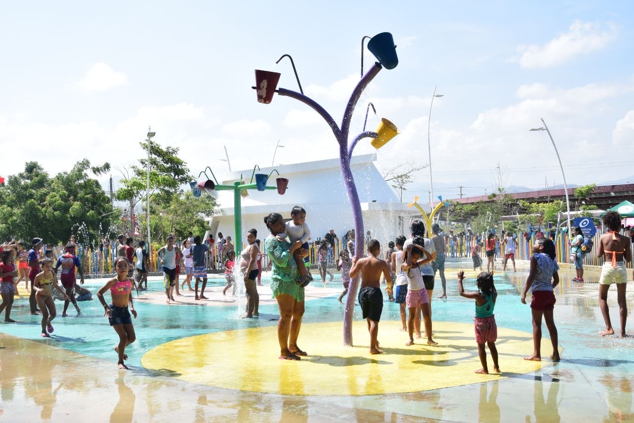 Alcalde inicia obras para construcción de más parques dignos e innovadores Alcalde inicia obras para construcción de más parques dignos e innovadores