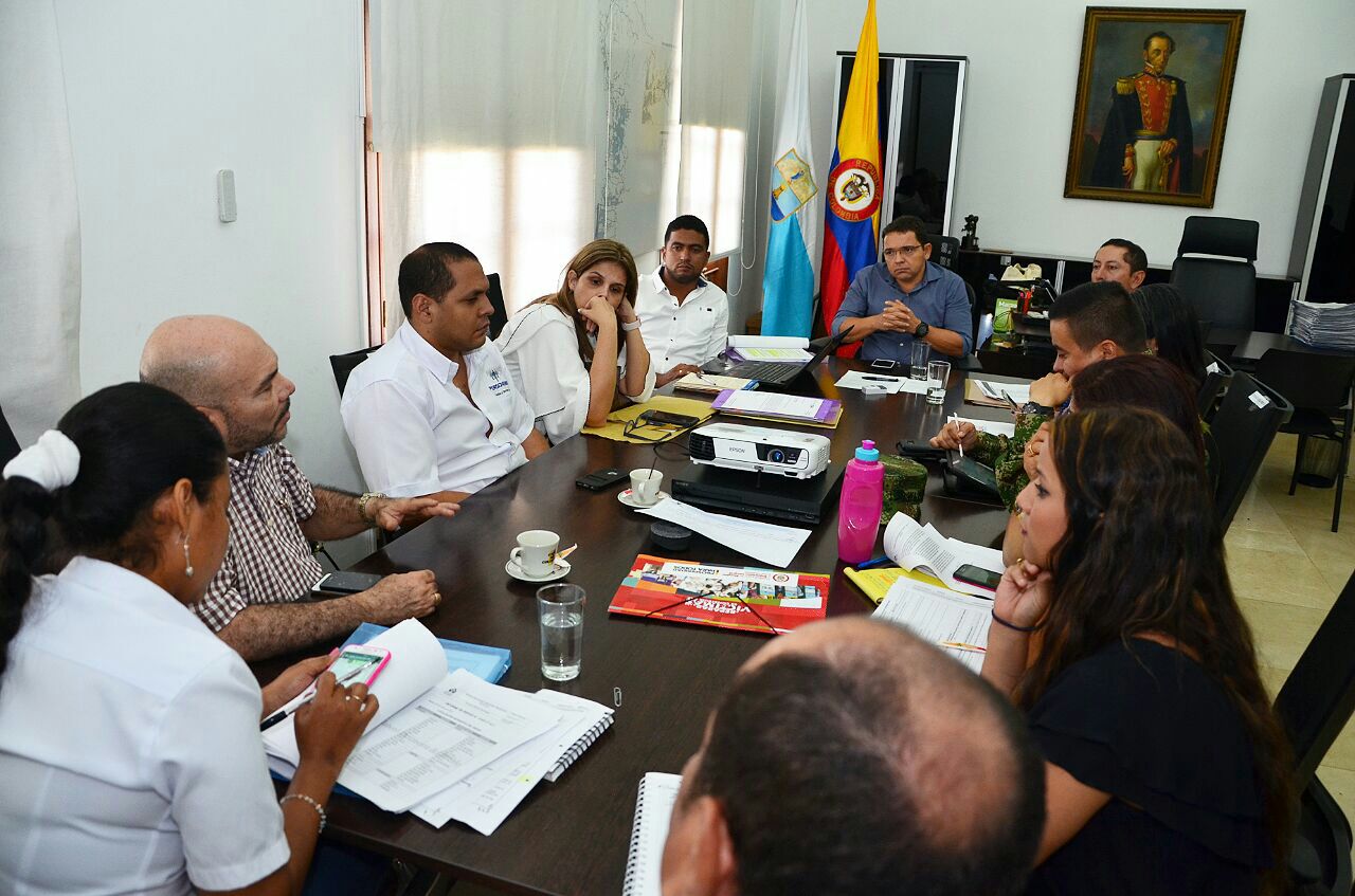 Autoridades del Distrito acuerdan atención contra amenazas a líderes de víctimas en la ciudad Autoridades del Distrito acuerdan atención contra amenazas a líderes de víctimas en la ciudad
