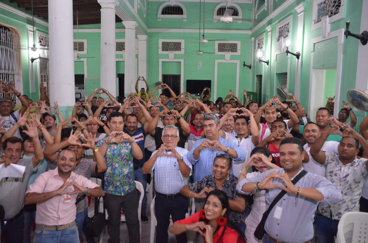 Los vendedores informales fueron escuchados en las mesas para la construcción del Plan de Desarrollo Los vendedores informales fueron escuchados en las mesas para la construcción del Plan de Desarrollo