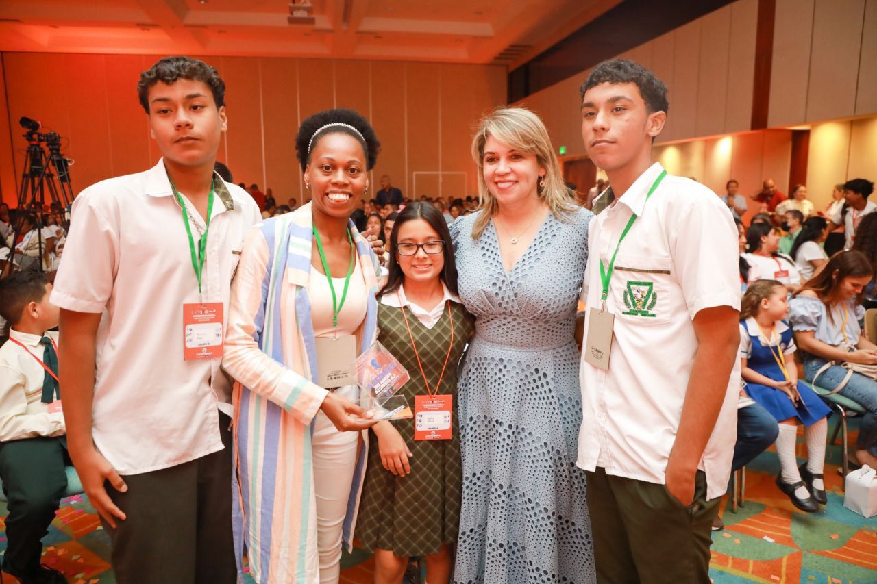 La alcaldesa Virna Johnson presentó los proyectos con los que revolucionará la política Educativa de Santa Marta