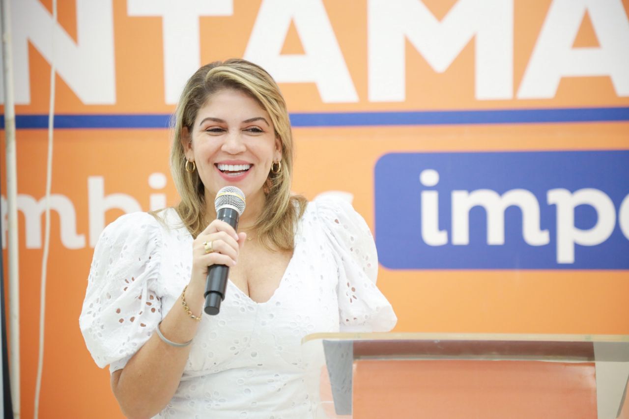 Alcaldesa Virna Johnson