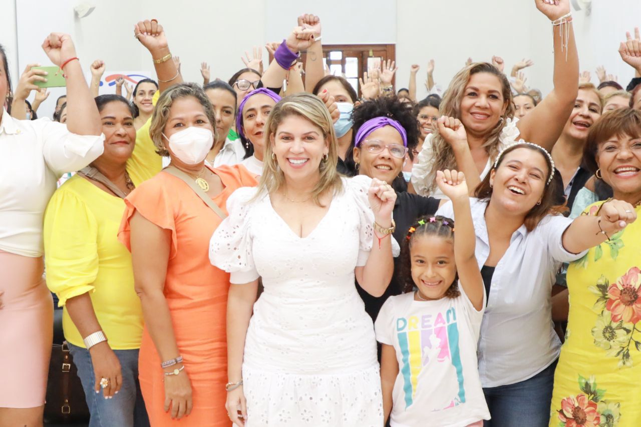 Alcaldesa Virna Johnson