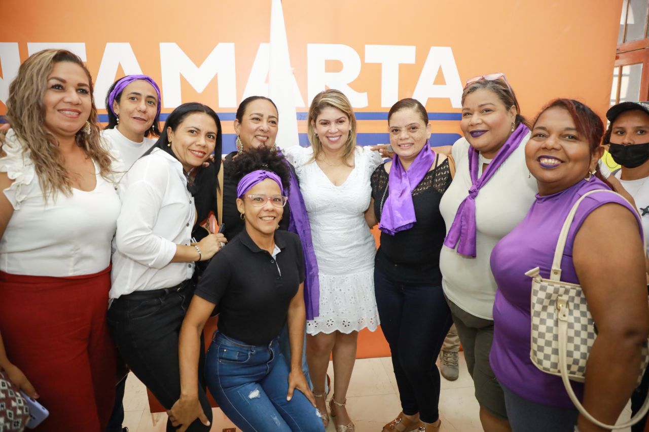 Alcaldesa Virna Johnson