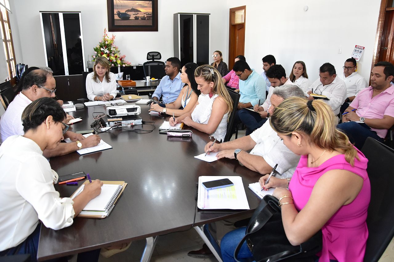 Alcaldesa Virna Johnson lideró 1er Consejo de Gobierno y definió metodología para construcción del Plan de Desarrollo Alcaldesa Virna Johnson lideró 1er Consejo de Gobierno y definió metodología para construcción del Plan de Desarrollo