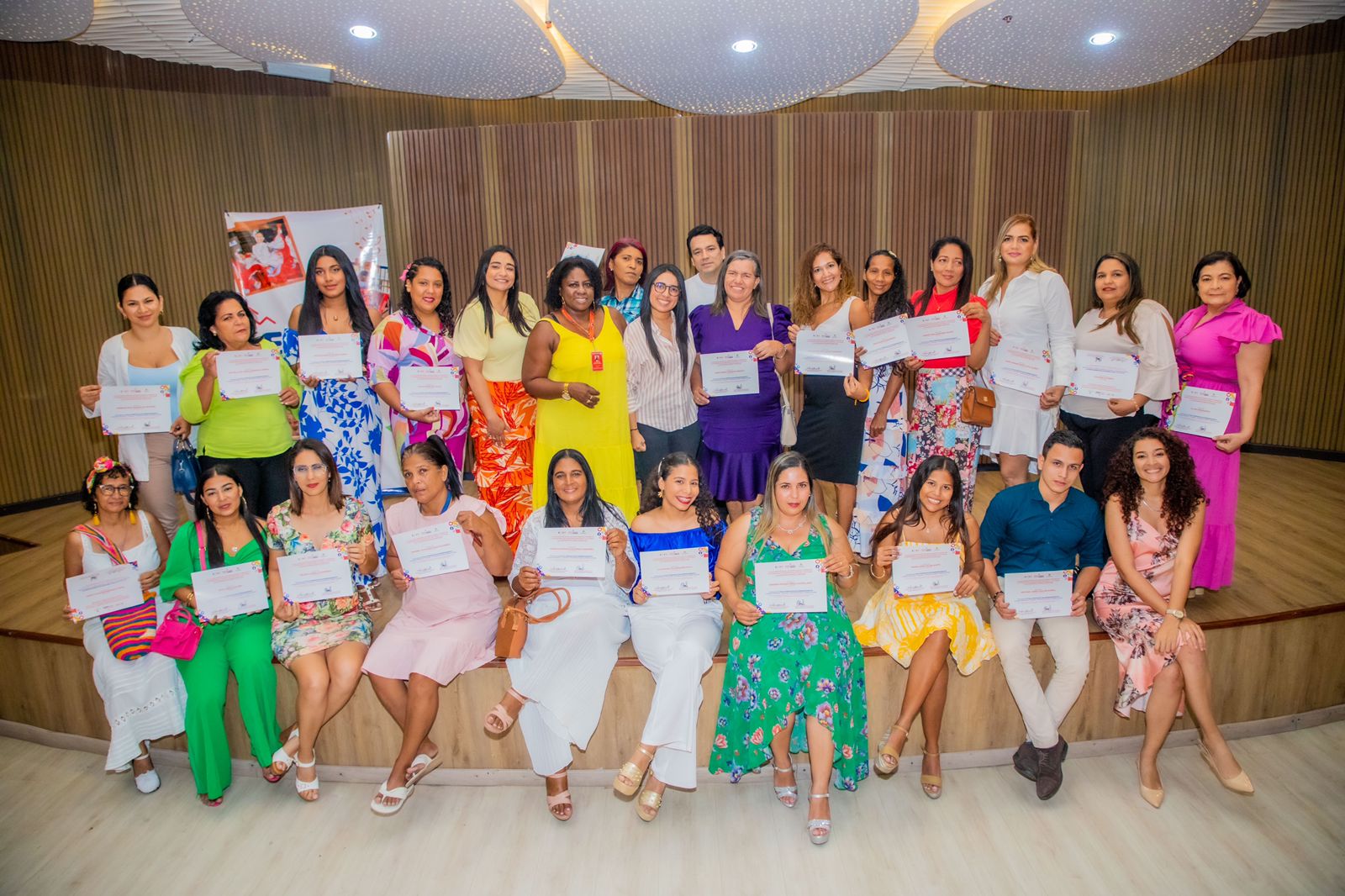 Alcaldía certificó a 30 emprendedores en ‘Creación de marca, finanzas, marketing digital y redes sociales’ Alcaldía certificó a 30 emprendedores en ‘Creación de marca, finanzas, marketing digital y redes sociales’