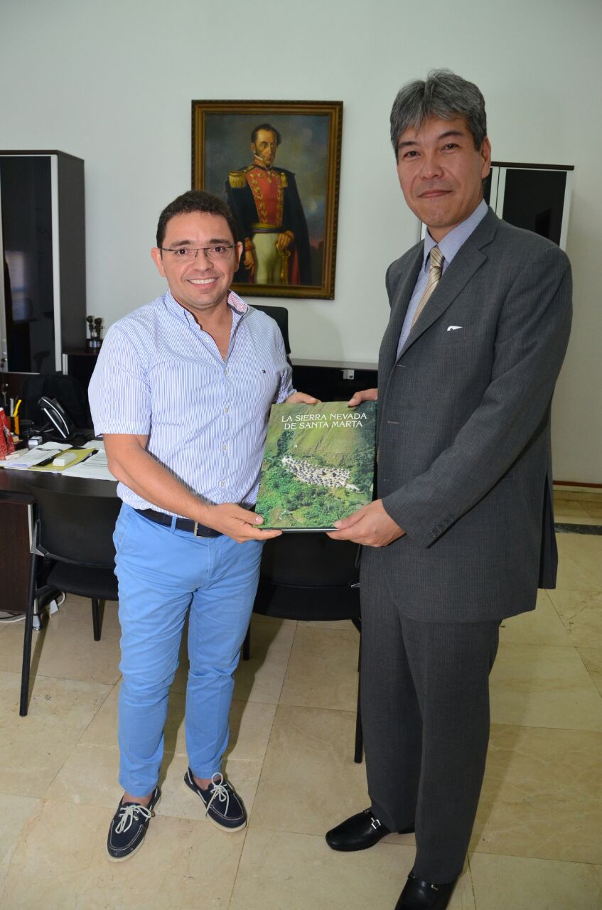 Reunión con el alcalde Rafael Martínez y el director de JETRO para Colombia, Atsushi Takata Reunión con el alcalde Rafael Martínez y el director de JETRO para Colombia, Atsushi Takata