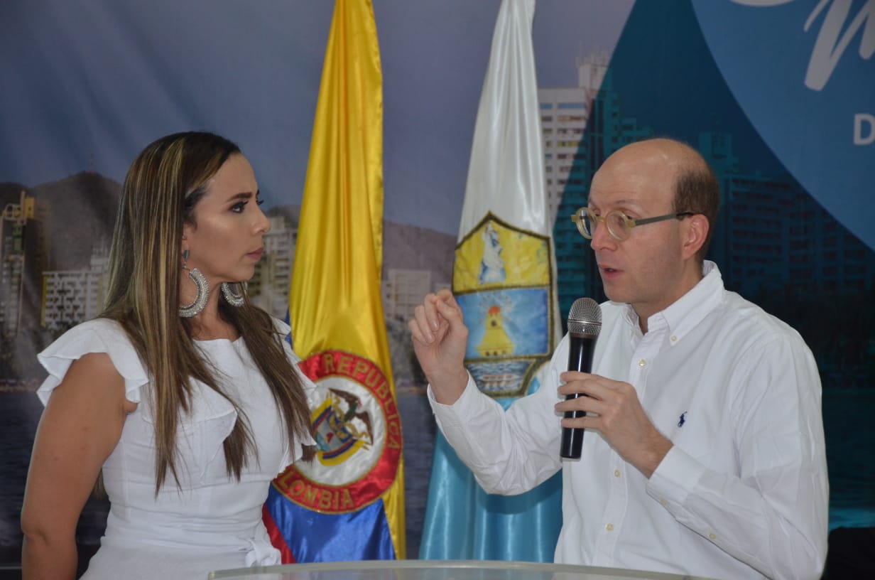 Alcalde (e) Andrés Rúgeles reitera priorizar calidad de salud a los samarios, la transparencia y lucha contra la corrupción Alcalde (e) Andrés Rúgeles reitera priorizar calidad de salud a los samarios, la transparencia y lucha contra la corrupción