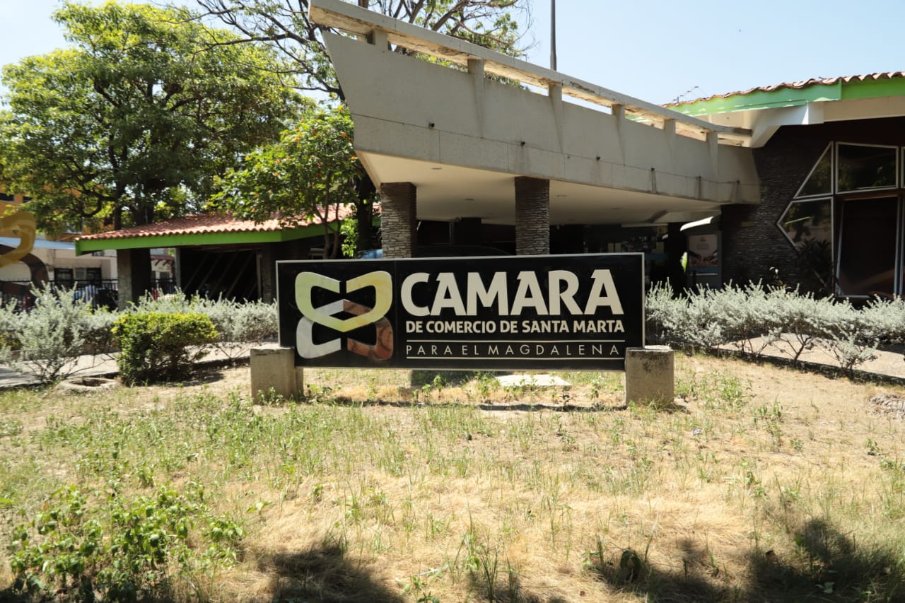 Alcaldía del Cambio conformó base de datos sobre comerciantes formalizados en Santa Marta