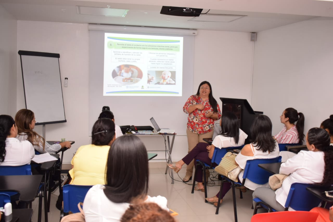Distrito lleva a cabo comités de Lactancia Materna y Seguridad Alimentaria y Nutricional Distrito lleva a cabo comités de Lactancia Materna y Seguridad Alimentaria y Nutricional
