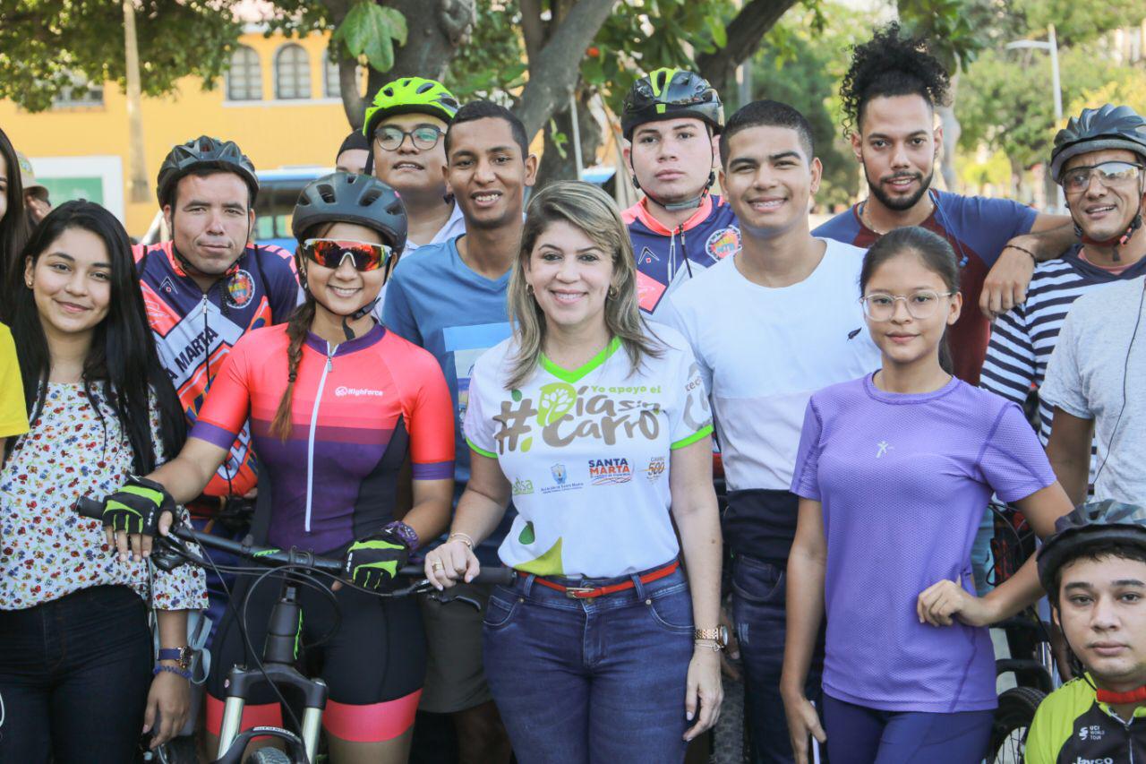 Santa Marta se movilizó masivamente en bus, bicicleta y hasta en patines en exitoso Día sin Carro Santa Marta se movilizó masivamente en bus, bicicleta y hasta en patines en exitoso Día sin Carro