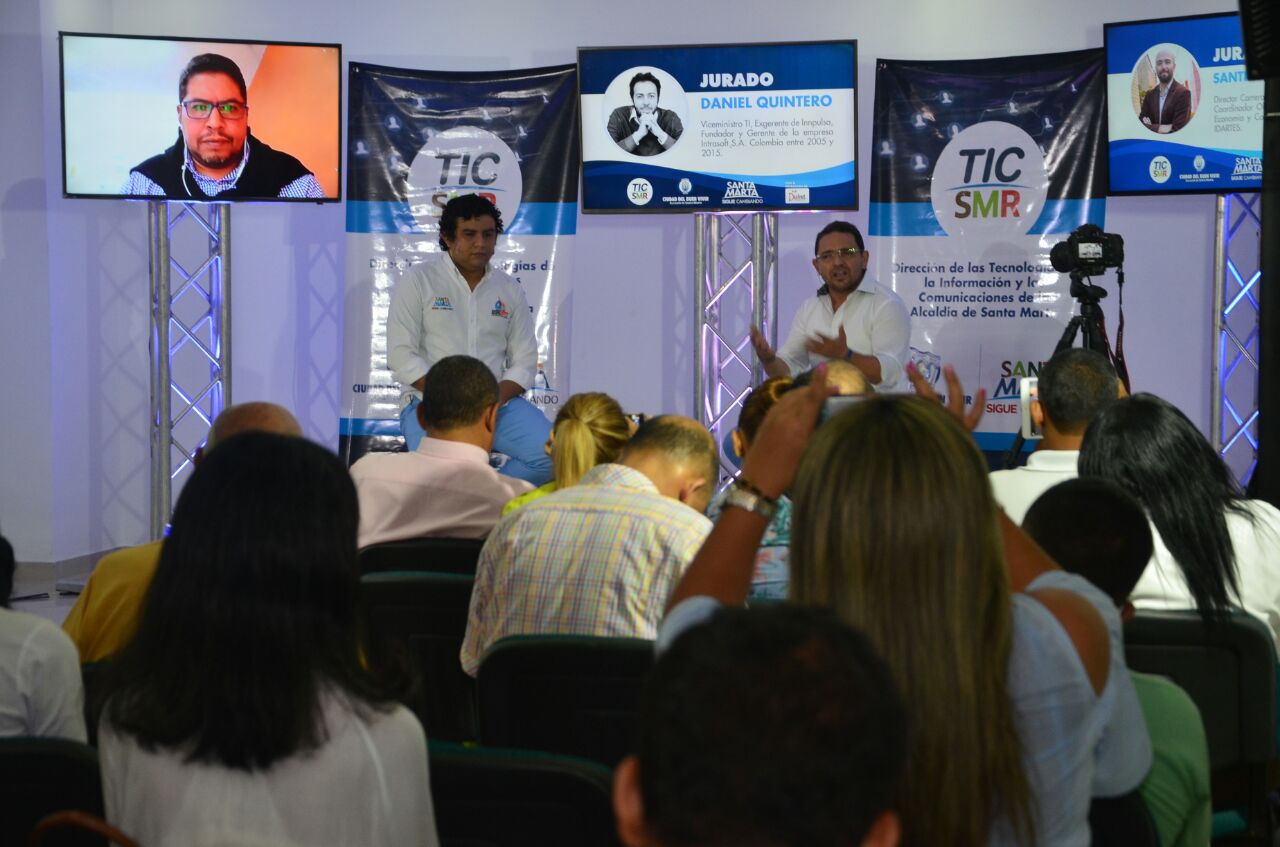 Viceministro destaca decisión de Alcaldía de abrir concurso para nuevo diseño de su página web