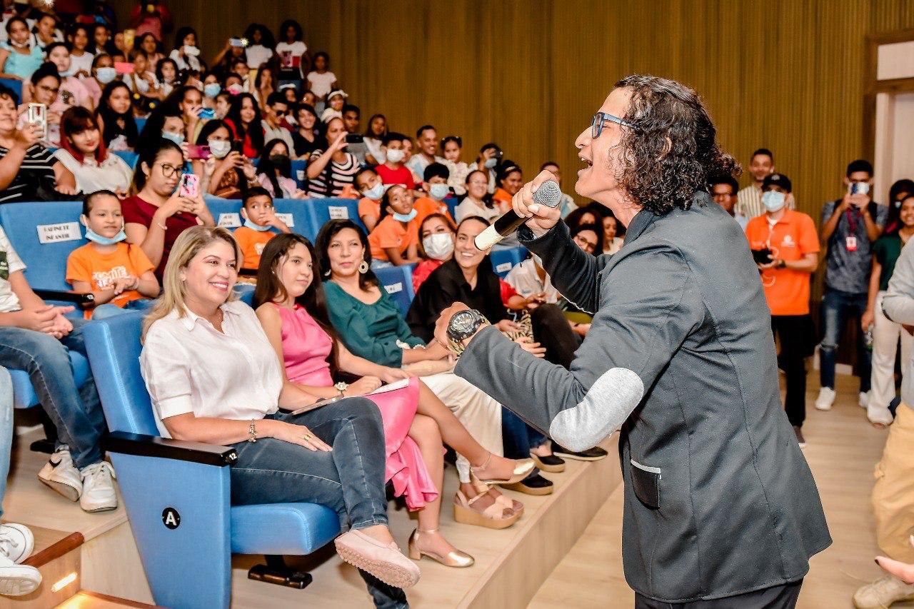 alcaldesa Virna Johnson