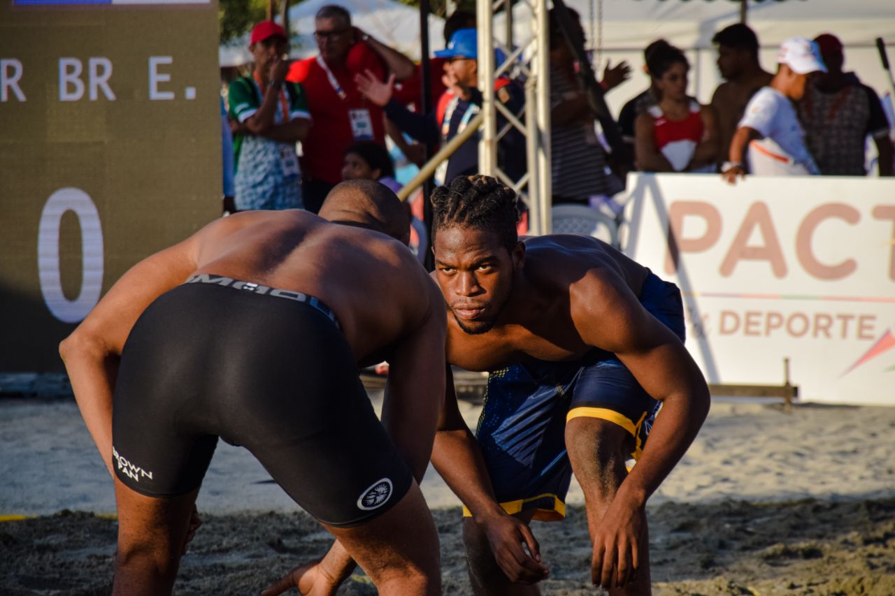 Venezuela, Colombia y República Dominicana, se quedaron con el oro en la lucha libre de playa