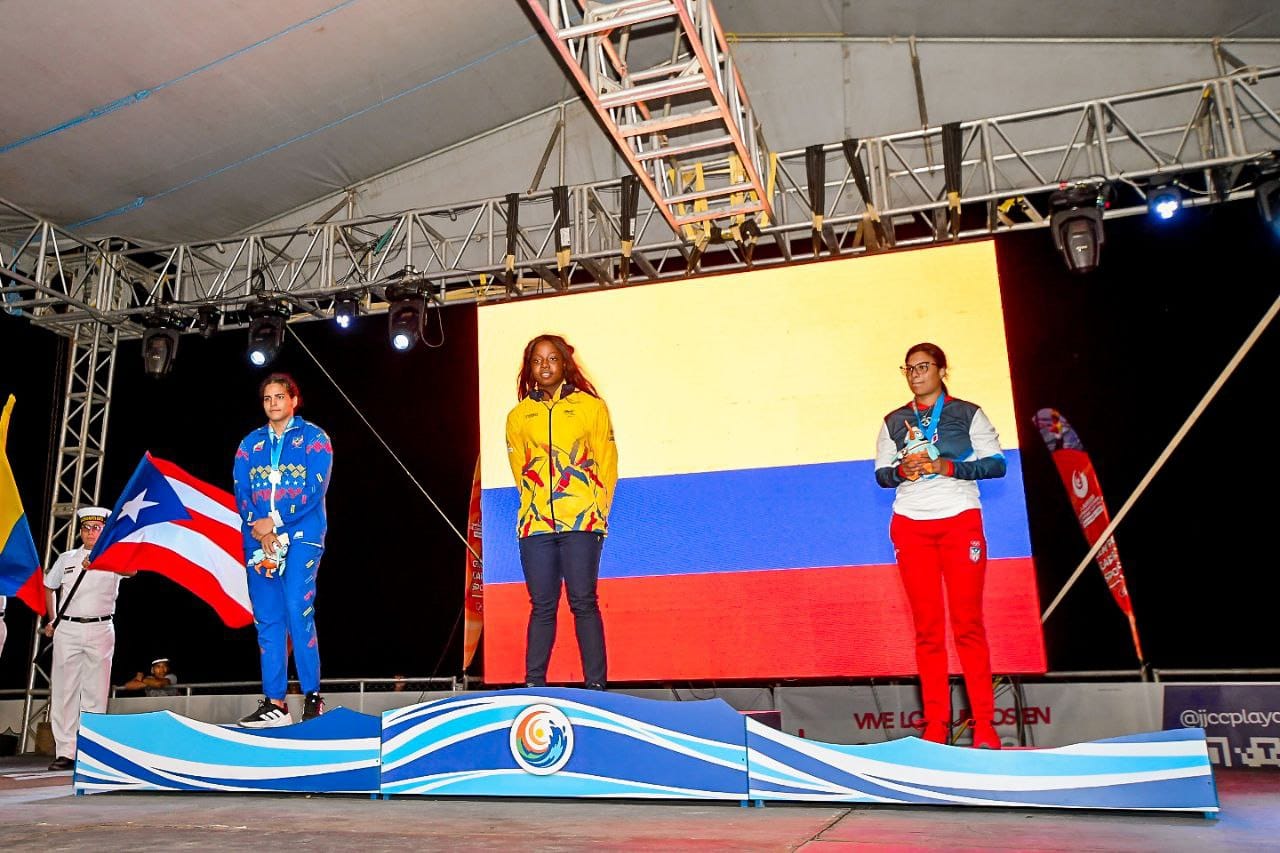 Venezuela, Colombia y República Dominicana, se quedaron con el oro en la lucha libre de playa