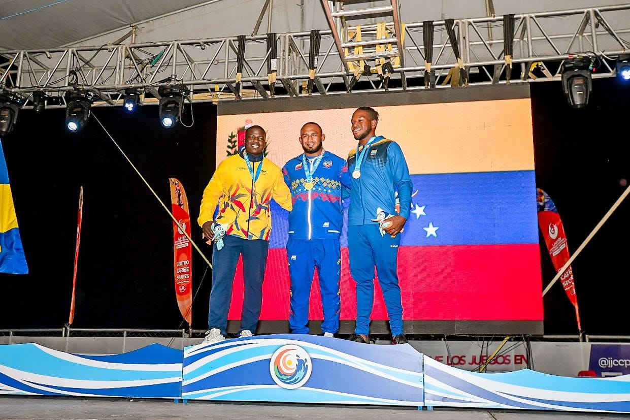 Venezuela, Colombia y República Dominicana, se quedaron con el oro en la lucha libre de playa
