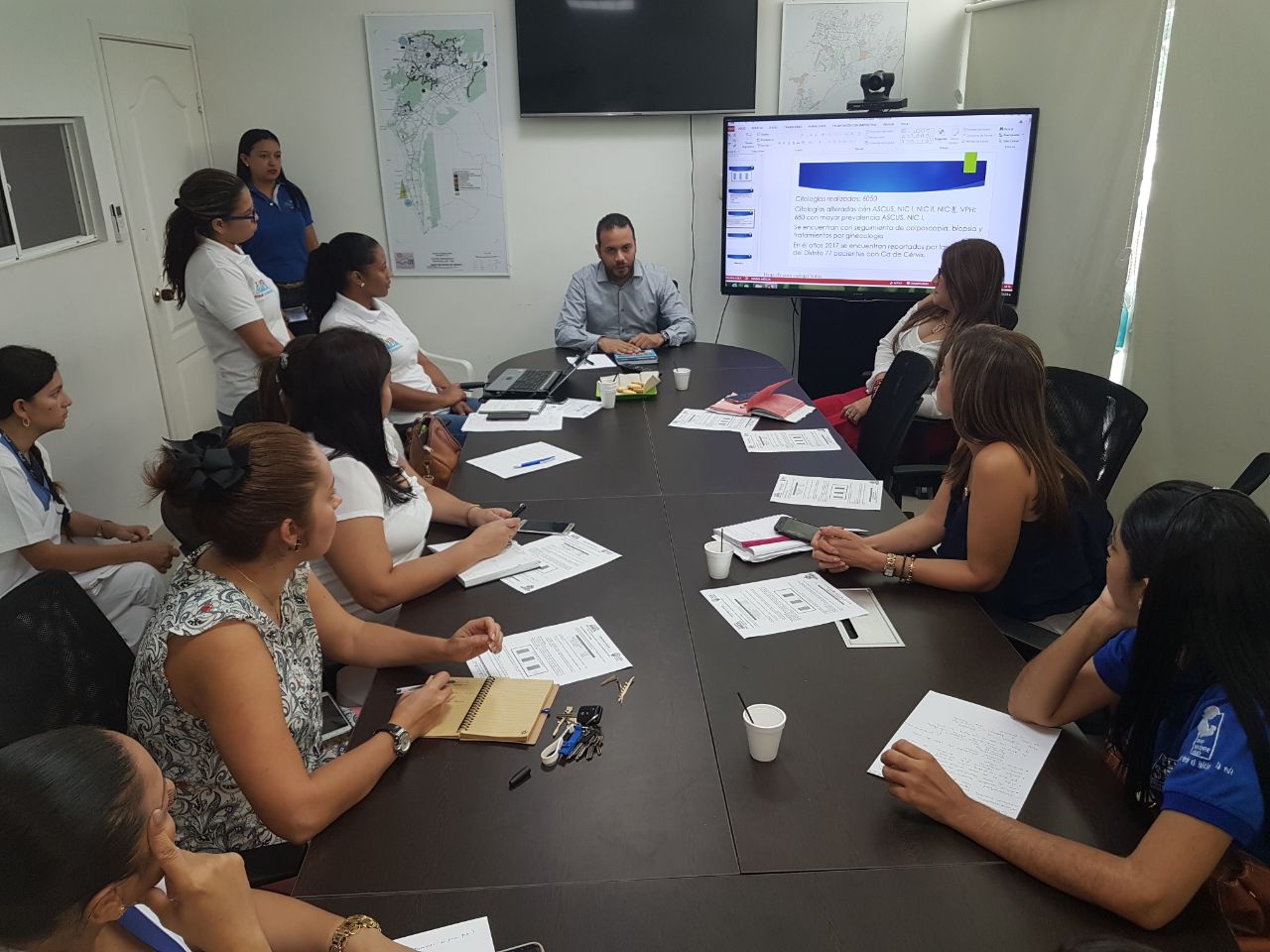 Distrito realiza mesa de trabajo sobre prevención del cáncer de cuello uterino Distrito realiza mesa de trabajo sobre prevención del cáncer de cuello uterino