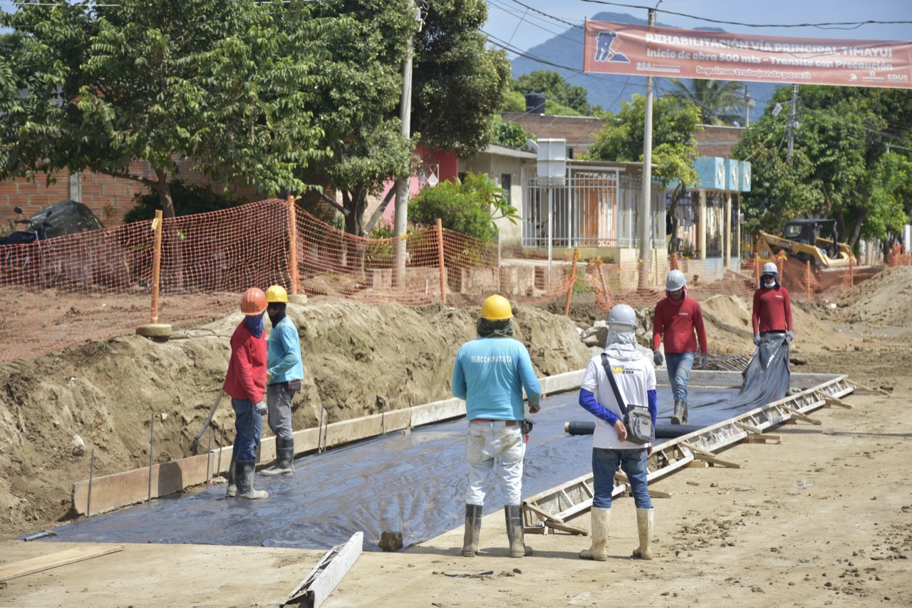 Obras de pavimentación de la vía principal de Timayuí avanza en 27%