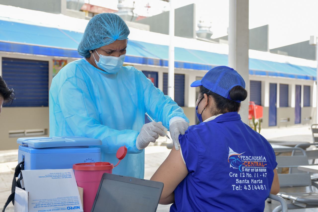 Mayores de 18 años en Santa Marta ya pueden aplicarse el segundo refuerzo contra el COVID-19 Mayores de 18 años en Santa Marta ya pueden aplicarse el segundo refuerzo contra el COVID-19