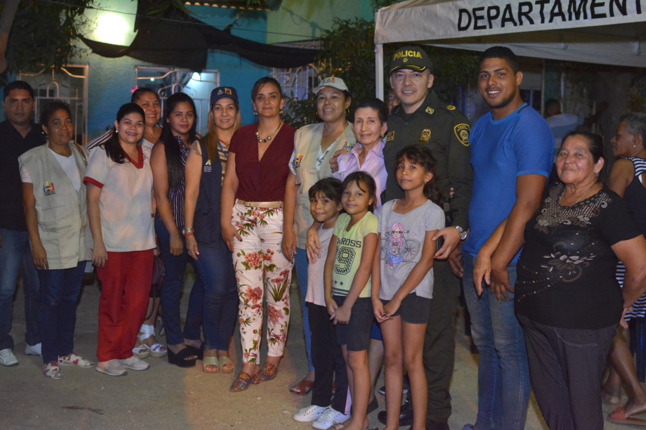 Más de mil familias de Chimila 2 fueron beneficiadas con el programa "Gobierno Seguro Imparable" Más de mil familias de Chimila 2 fueron beneficiadas con el programa "Gobierno Seguro Imparable"