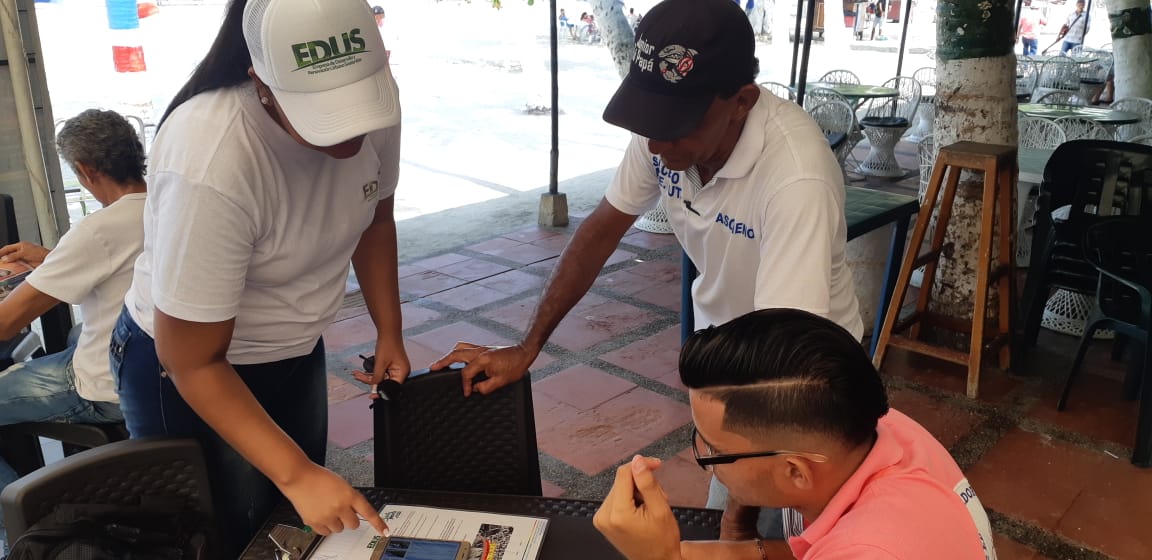 Casa a casa, Alcaldía socializa proyectos del camellón de El Rodadero y la Bahía Casa a casa, Alcaldía socializa proyectos del camellón de El Rodadero y la Bahía