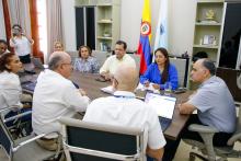 alcalde_carlos_pinedo_se_reune_con_el_director_de_la_unidad_de_alimentos_para_aprender_con_el_proposito_de_potencializar_el_pae_distrital